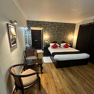 **** Hotel Gd International Redfort India