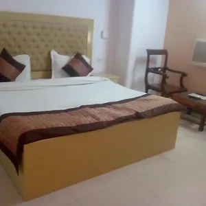 *** Hotel O Landmark India